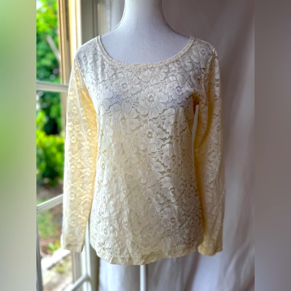 Cream Lace Women's Top
